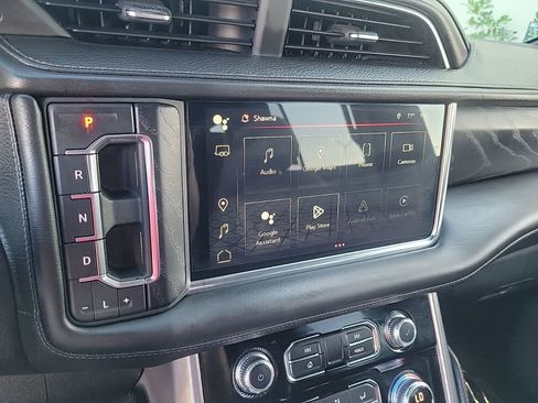 Used 2022 GMC Yukon Denali RWD image 23