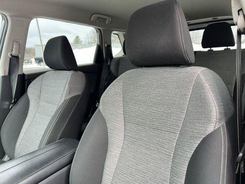 Used 2023 Nissan Rogue SV AWD/4WD image 10