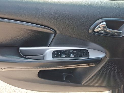 Used 2019 Dodge Journey SE w/ Premium Group FWD image 22