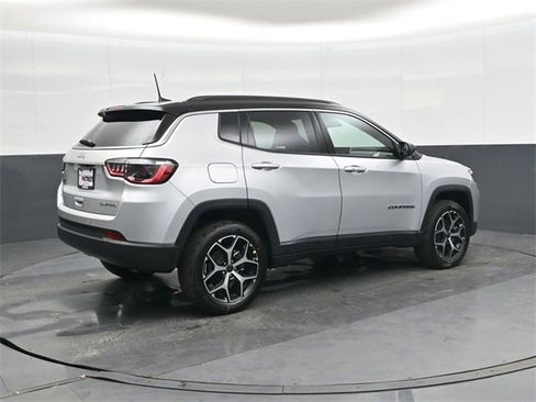 New 2026 Jeep Compass Limited image 4