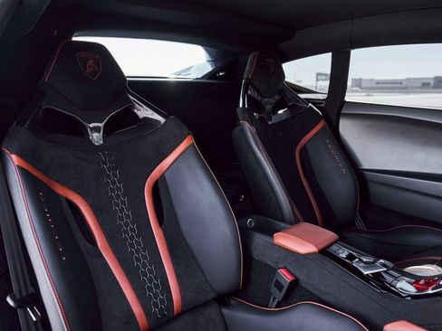 Used 2024 Lamborghini Huracan Tecnica RWD image 46