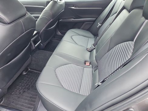 Used 2024 Toyota Camry SE image 27