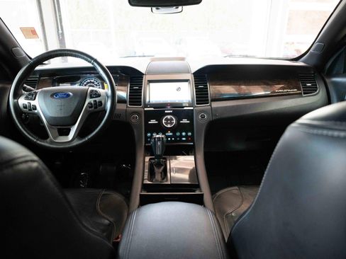 Used 2019 Ford Taurus Limited image 19