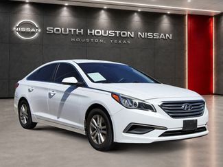 Used 2017 Hyundai Sonata SE FWD video 1