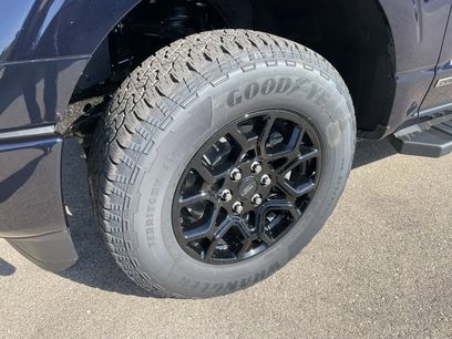 New 2025 Ford F150 XLT w/ Equipment Group 302A MID