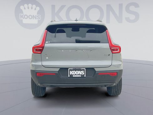 New 2026 Volvo XC40 B5 Plus w/ Protection Package Premier image 5