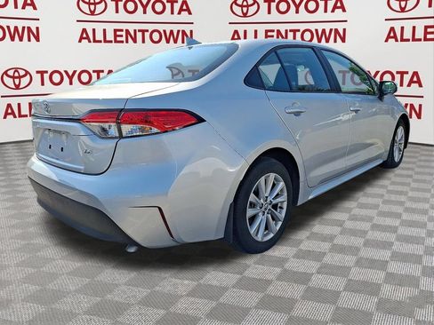Used 2023 Toyota Corolla LE w/ LE Convenience Package FWD image 7