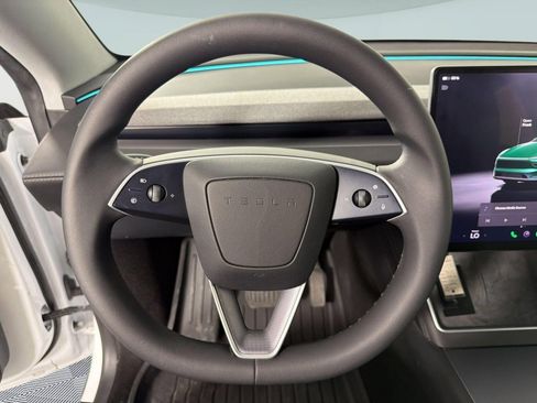 Used 2026 Tesla Model Y 2WD image 10