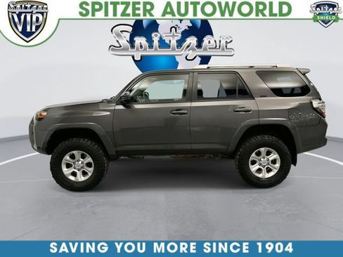 Used 2016 Toyota 4Runner SR5 AWD/4WD image 7