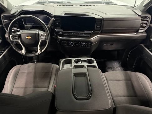Used 2025 Chevrolet Silverado 2500 LT w/ Convenience Package AWD/4WD image 35