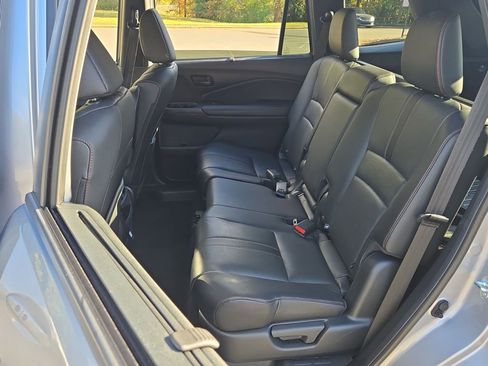 Used 2023 Honda Passport TrailSport image 24