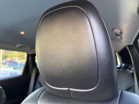 Used 2023 Jeep Cherokee Altitude Lux image 27