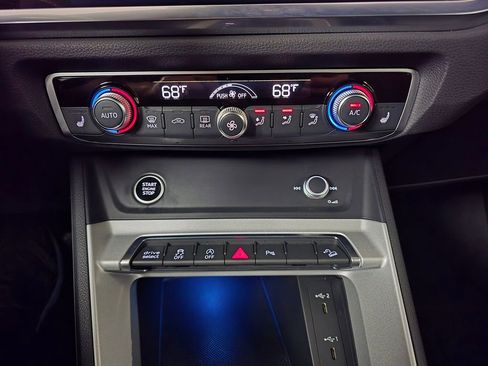 Used 2022 Audi Q3 2.0T Premium Plus w/ Premium Plus Package image 24