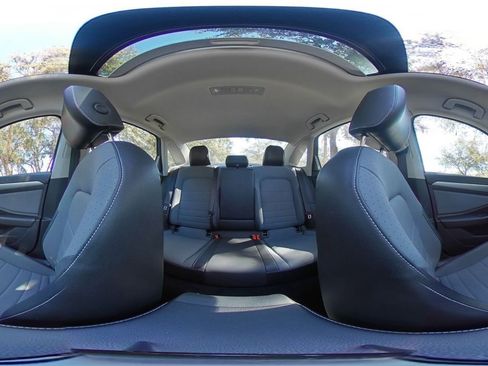 Used 2025 Volkswagen Jetta SE image 37