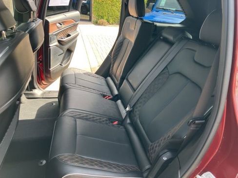 Used 2023 Jeep Grand Cherokee Summit w/ Advanced Protech Group IV AWD/4WD image 29