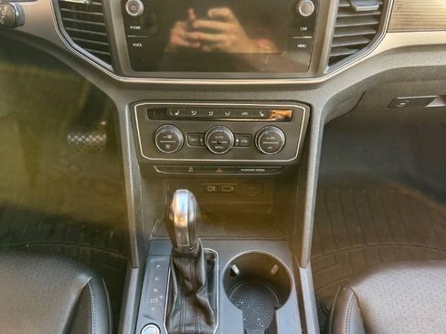 Used 2019 Volkswagen Atlas SE FWD image 12