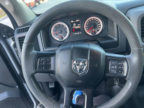 Used 2018 RAM 1500 Express w/ Express Value Package image 29