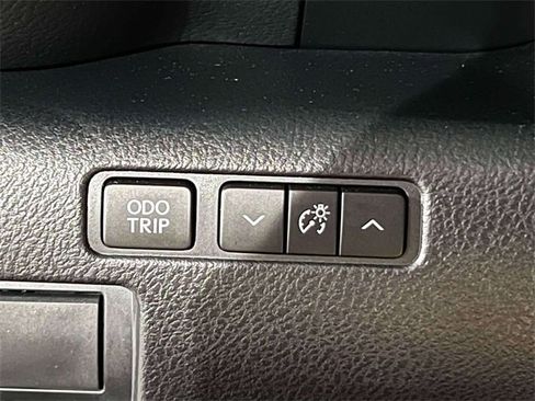 Used 2025 Lexus IS 350 F Sport image 25