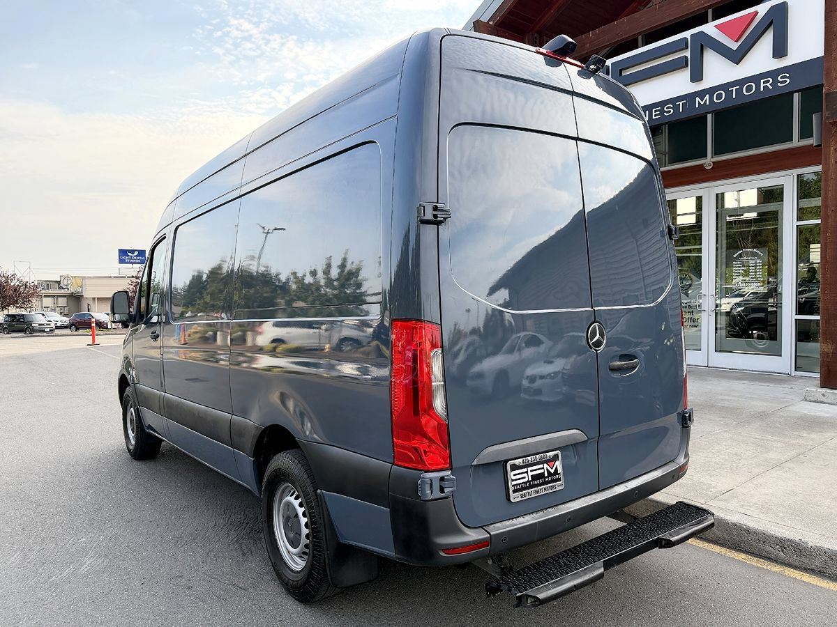 Used 2019 Mercedes-Benz Sprinter 144 image 23