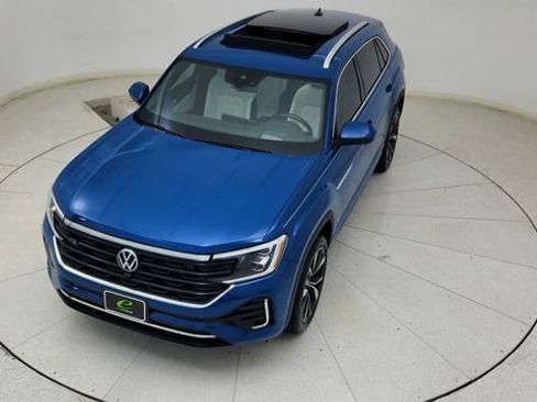 Used 2025 Volkswagen Atlas Cross Sport SEL Premium R-Line AWD/4WD image 77