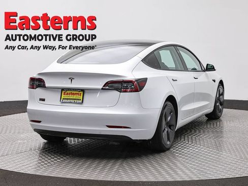 Used 2023 Tesla Model 3 Standard Range RWD image 5