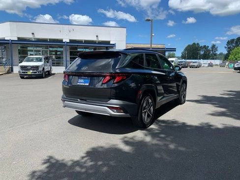 Certified 2025 Hyundai Tucson SEL FWD image 9