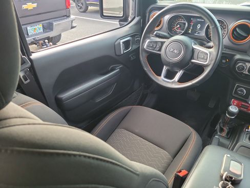 Used 2023 Jeep Gladiator Mojave w/ Trailer Tow Package image 15