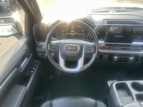 Used 2025 GMC Sierra 1500 SLT RWD image 23