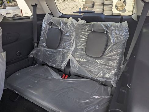 New 2026 Ford Explorer Active w/ Active Comfort Package image 8
