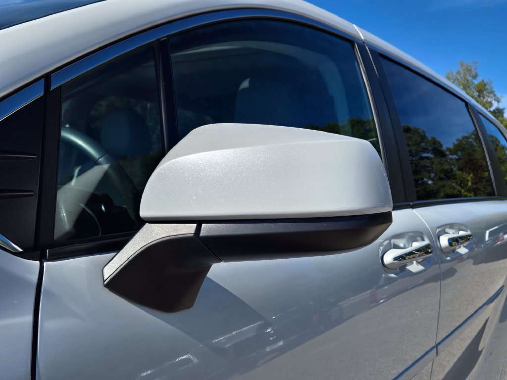 Used 2023 Toyota Sienna XLE AWD/4WD image 11