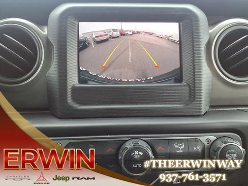 Certified 2022 Jeep Wrangler Willys image 25