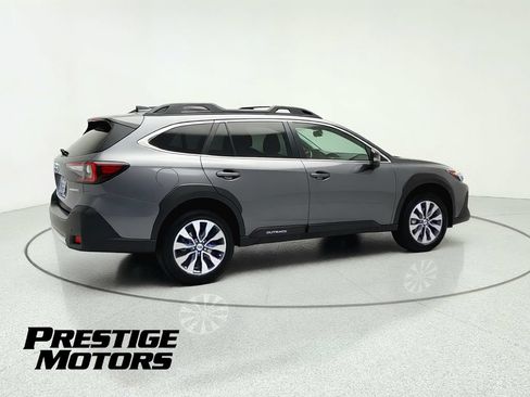Used 2023 Subaru Outback Limited AWD/4WD image 8
