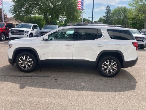 Certified 2023 GMC Acadia SLE w/ Driver Convenience Package AWD/4WD image 8