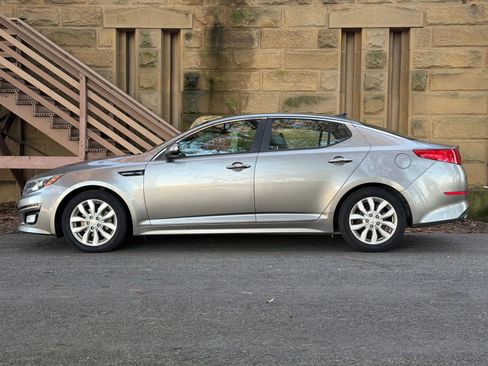 Used 2015 Kia Optima EX image 32