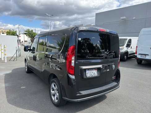 Used 2018 RAM ProMaster City SLT FWD image 4