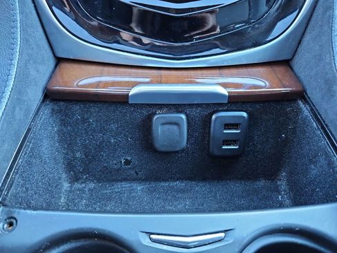 Used 2020 Cadillac Escalade Premium Luxury image 20