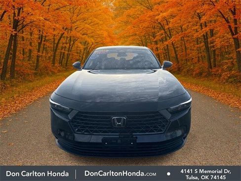 Used 2025 Honda Accord SE image 2