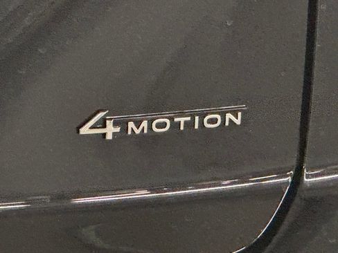 New 2026 Volkswagen Atlas Cross Sport SE image 36