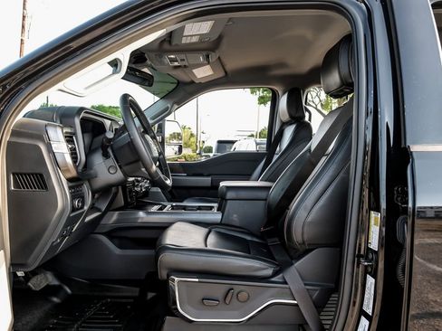 Used 2024 Ford F250 Lariat w/ Sport Appearance Package AWD/4WD image 28