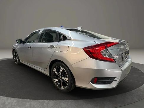 Used 2016 Honda Civic Touring image 7