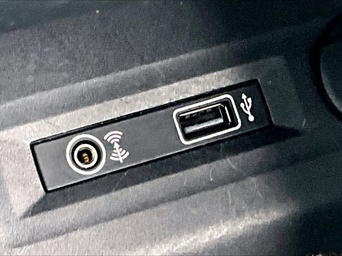 Used 2018 Volkswagen Atlas SE image 33