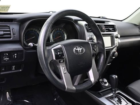 Used 2019 Toyota 4Runner SR5 Premium AWD/4WD image 11