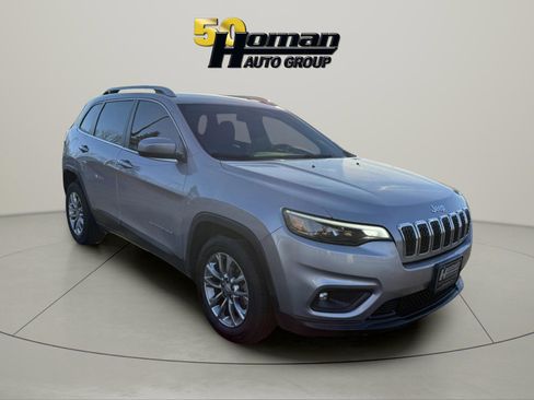 Used 2019 Jeep Cherokee Latitude Plus image 7