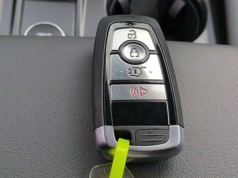 New 2025 Ford Explorer Active image 33