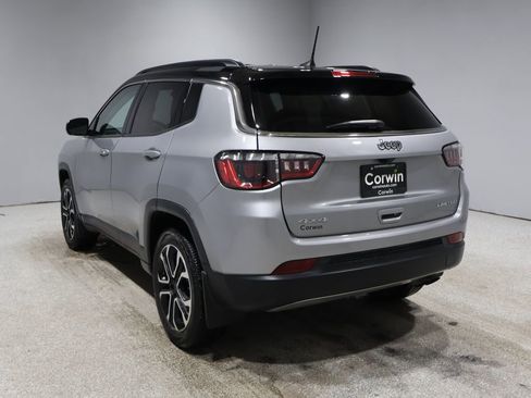 Used 2022 Jeep Compass Limited image 4