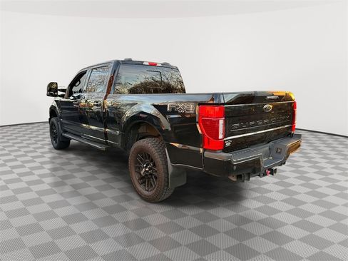 Used 2022 Ford F350 Lariat w/ Black Appearance Package image 3