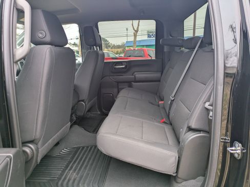 Used 2024 Chevrolet Silverado 2500 Custom image 14