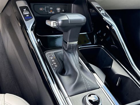 Used 2024 Kia Sorento SX image 41