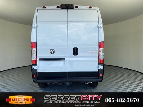 New 2027 RAM ProMaster 2500 w/ Quick Order Package 22G SLT FWD image 6
