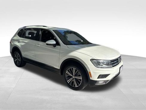 Used 2018 Volkswagen Tiguan SEL image 7